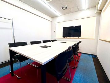 ✨NEW OPEN✨ Room B【茅場町3番出口すぐ】商談・定例などの会議に最適❕モニター＆ホワイトボード付き - VORT SPACE 茅場町