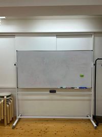 4Fホワイトボード - Dstudio-Dスタジオ Dstudio-Dホールの室内の写真