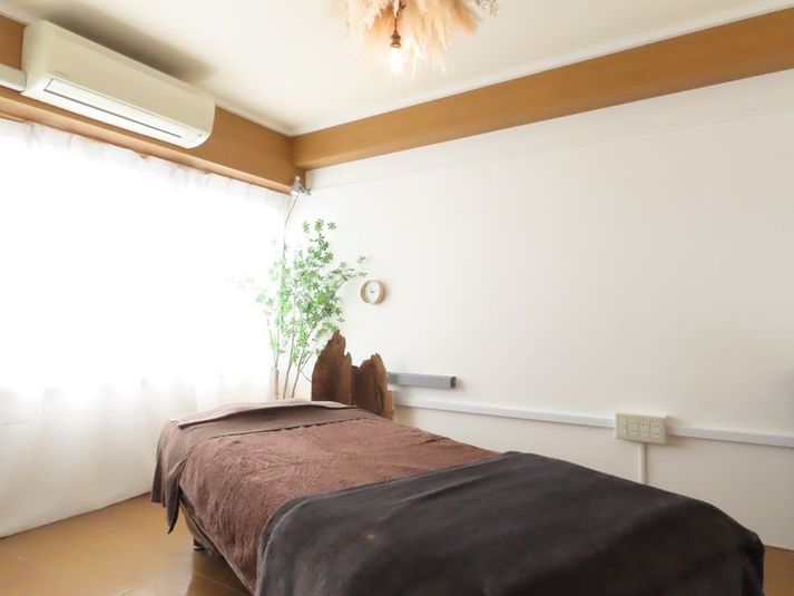 IXS by AMINAS - IXS by AMINAS