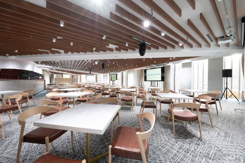 4F - グレイドパーク 新宿駅前