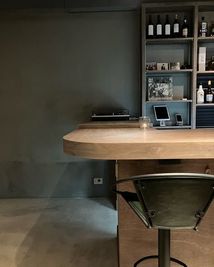 四谷三丁目「Mo4ca(モシカ）」 四谷三丁目駅から徒歩30秒のBAR　Mo4caの室内の写真