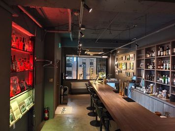 四谷三丁目「Mo4ca(モシカ）」 四谷三丁目駅から徒歩30秒のBAR　Mo4caの室内の写真