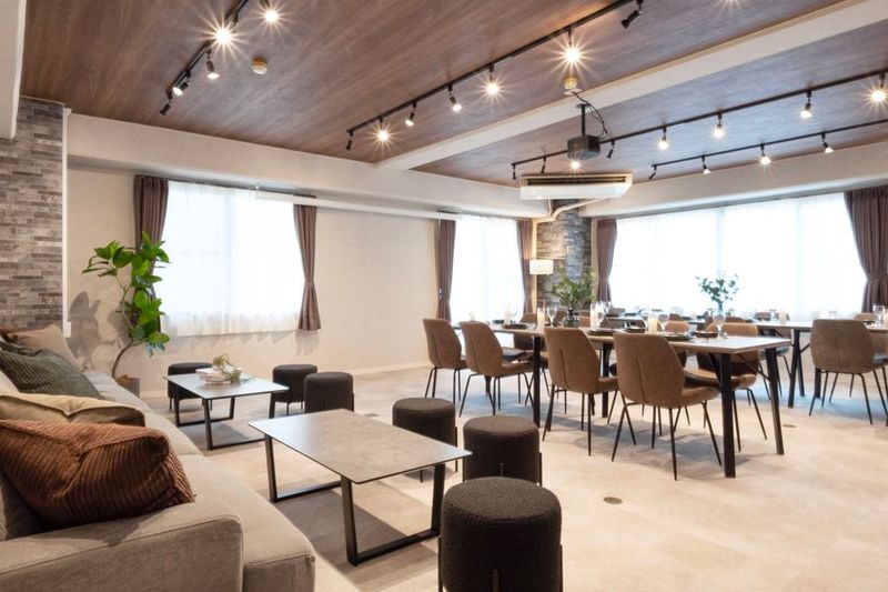 MillionLOUNGE広島駅前 - MillionLOUNGE