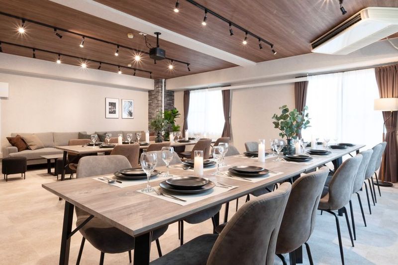 MillionLOUNGE広島駅前 - MillionLOUNGE