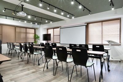 MillionLOUNGE ミリオン会議室広島の室内の写真