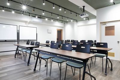 MillionLOUNGE ミリオン会議室広島の室内の写真