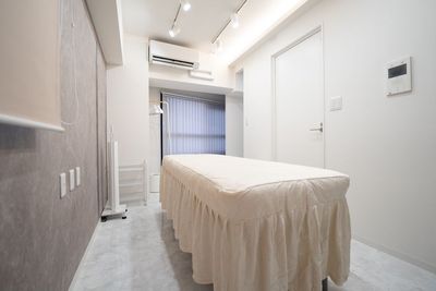 メインルーム - レンタルサロン フレーゼ泉 久屋大通  レンタルサロン Freese IZUMIの室内の写真