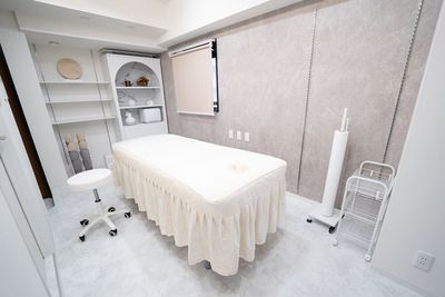 メインルーム - レンタルサロン フレーゼ泉 久屋大通  レンタルサロン Freese IZUMIの室内の写真