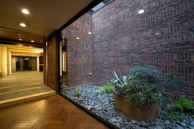 建物内共用部エントランス通路 - レンタルサロン フレーゼ泉 久屋大通  レンタルサロン Freese IZUMIの入口の写真