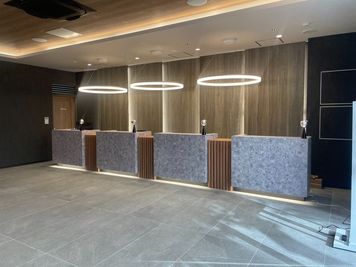 【1階受付】 - グレイドパーク 新橋駅前7F（銀座口）の入口の写真