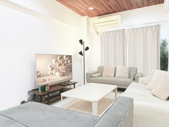 【ルームルーム高田馬場1分】大型TV📺2024年6リニューアル - レンタルスペース【ルームルーム】