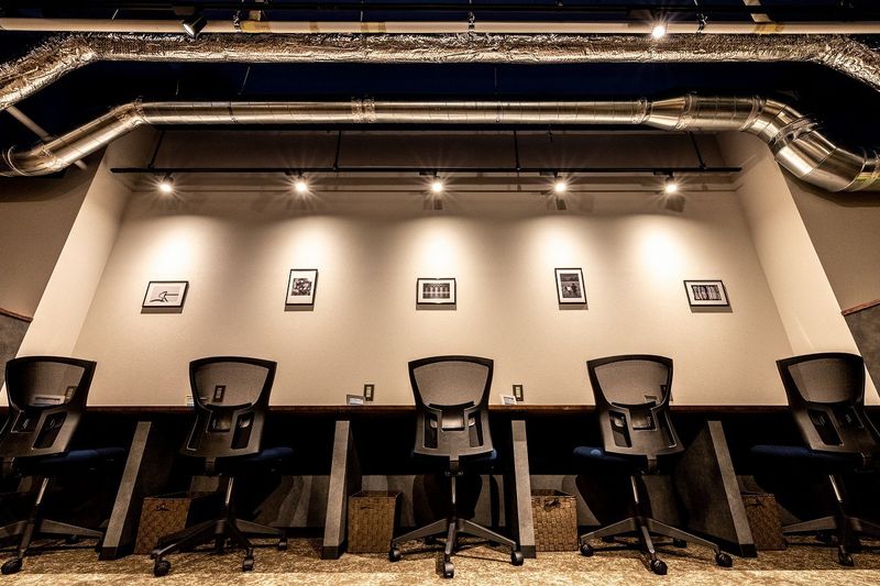 8名用会議室 - BIZcomfort横浜元町