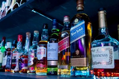 バーカウンター（いろいろなお酒が飲み放題です！） - JetGクラブ＆バー赤坂 レンタルスペースの室内の写真