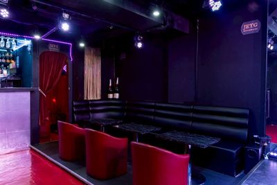ソファー - JetGクラブ＆バー赤坂 レンタルスペースの室内の写真