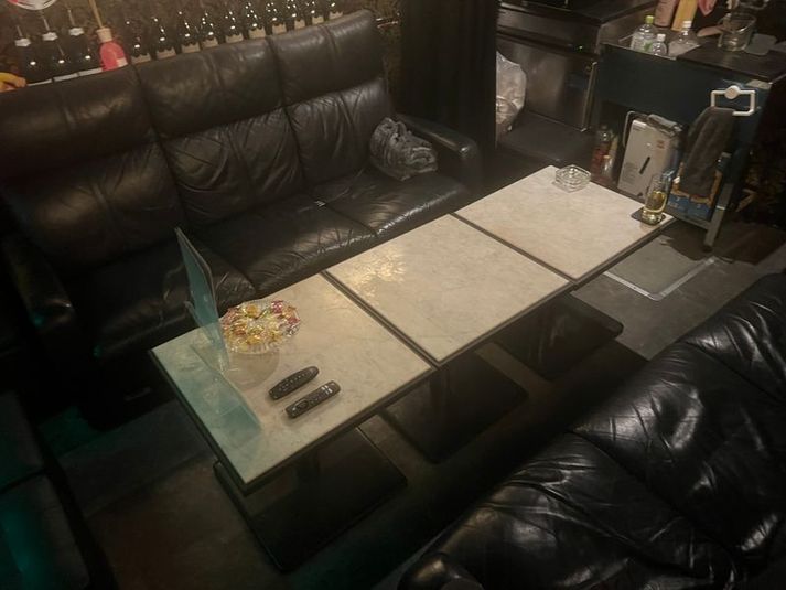 完全個室スペース　S2 BAR  SⅡの室内の写真