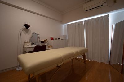 調光イメージ - レンタルサロン ゆかい上前津 レンタルサロン　ゆかい上前津の室内の写真