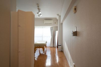 玄関から施術スペース - レンタルサロン ゆかい上前津 レンタルサロン　ゆかい上前津の室内の写真