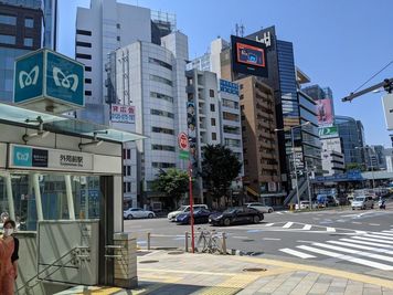 外苑前駅 (東京メトロ銀座線) から徒歩1分です。 - 青山ライズオフィス 青山ライズオフィス　一人用個室【TS-R 9】のその他の写真