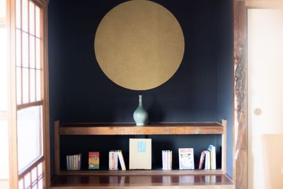 満月をイメージしてデザインしました - ハラオカハウス 砂浜まで10秒  海と桟橋が一望できる  南房総ハラオカハウスの室内の写真