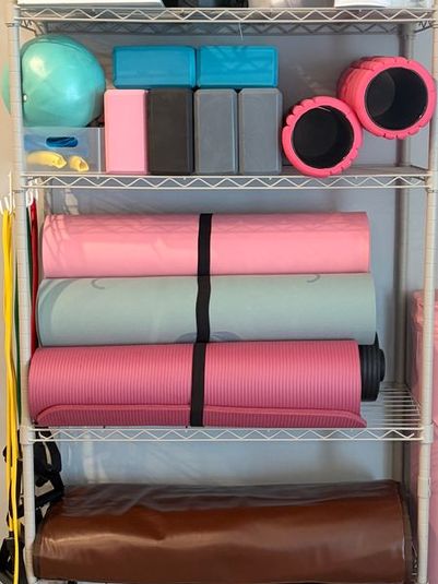 【神田駅徒歩3分】2面に鏡、ヨガ&マットピラティススタジオ - RAF