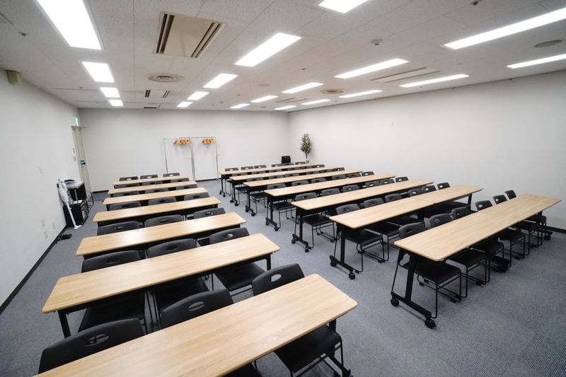 豊橋駅前ビル カルミア4Fレンタルスペース - 【豊橋駅前ビル カルミア4Fレンタルスペース】