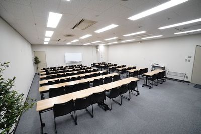 ＜豊橋駅前ビル カルミア4Fレンタルスペース＞2025年12月OPEN！完全個室🚃63名収容🪑Wi-Fi📶プロジェクタ🎥 - 【豊橋駅前ビル カルミア4Fレンタルスペース】