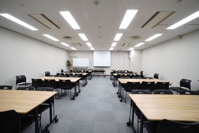 【豊橋駅前ビル カルミア4Fレンタルスペース】 豊橋駅前ビル カルミア4Fレンタルスペースの室内の写真