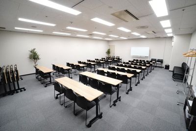 【豊橋駅前ビル カルミア4Fレンタルスペース】 豊橋駅前ビル カルミア4Fレンタルスペースの室内の写真