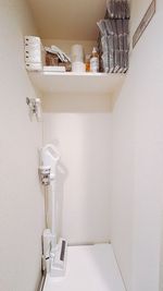 セルフクリーニングの際は掃除機をご利用ください。 - レンタルサロン hito-toki 中津 【レンタルサロン】hito-toki 中津 A-roomの室内の写真