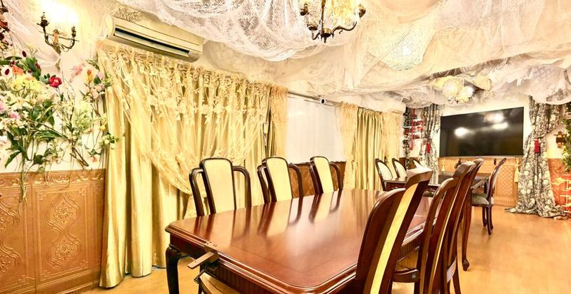 more新宿MI西新宿 ３号店の室内の写真