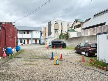 駐車場４台完備 - アートシェアスタジオちゃちゃちゃのその他の写真