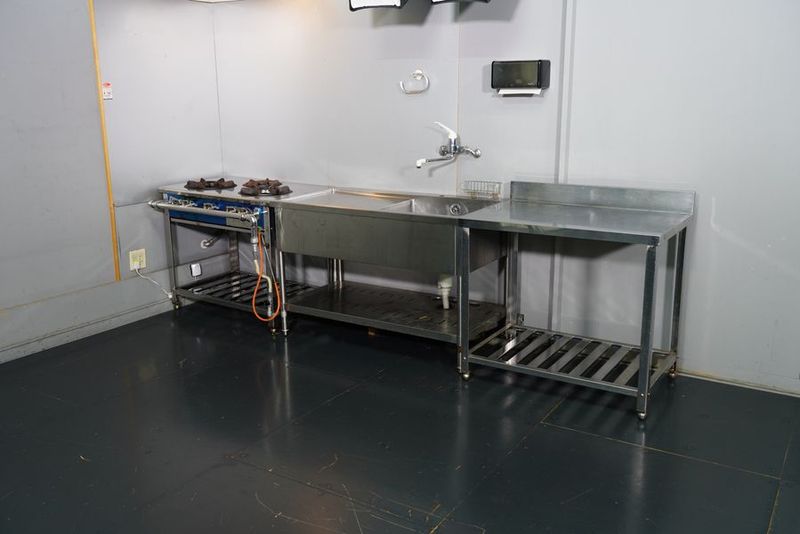 スタジオキリン Blackスタジオ - スタジオキリン