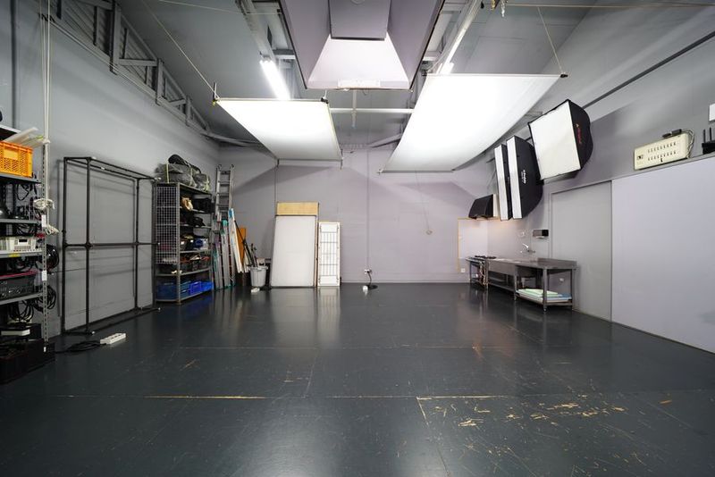 スタジオキリン Blackスタジオ - スタジオキリン