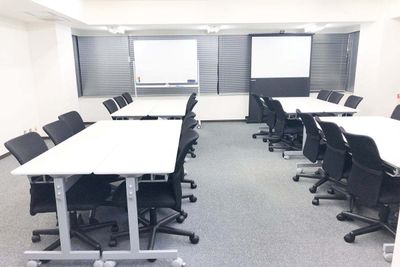 赤坂レンタルスペース貸会議室 会議室の室内の写真