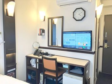 デスク周り - 東横INN新大阪東三国駅前 エコノミーダブルの設備の写真