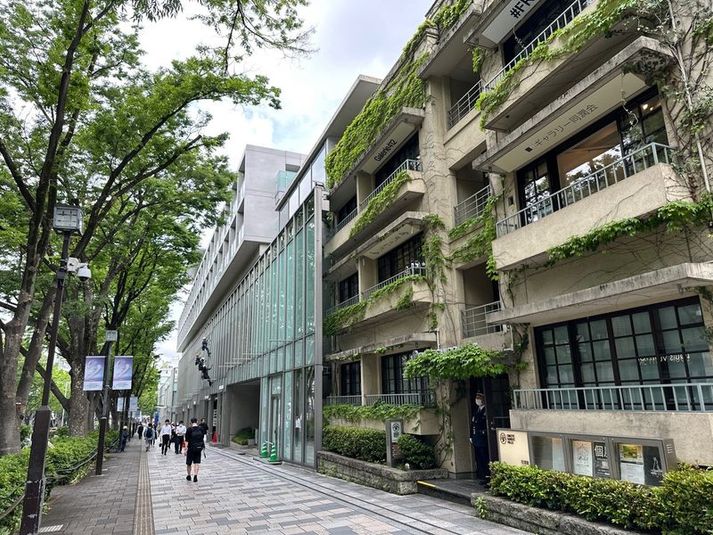 表参道ヒルズ同潤館2階【表参道駅/渋谷/原宿】利用は２日以上から - ギャラリー同潤会　表参道ヒルズ店