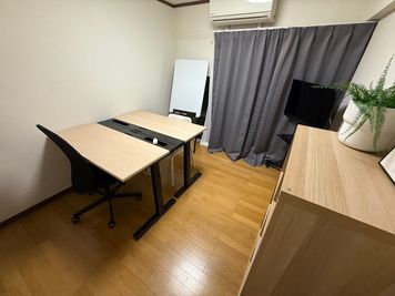 【シャトープレイス品川】Cコワーキングスペースの室内の写真