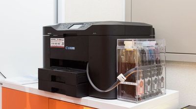 プリンター（A4のみ）も無料でお使い頂けます。用紙はご自身でご用意ください。 - 麹町半蔵門ライズオフィス 麹町半蔵門ライズオフィス　一人用個室【TS-R 29】の設備の写真