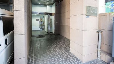 ビル入口 - 麹町半蔵門ライズオフィス 麹町半蔵門ライズオフィス　一人用個室【TS-R 28】の入口の写真