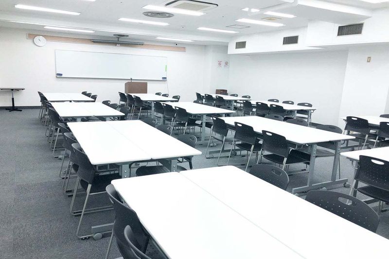 貸会議室 - 梅田 レンタルスペース会議室