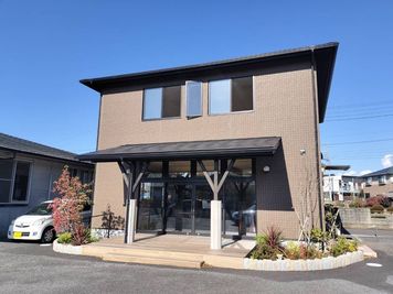 昭和管工事(株)敷地内住まっと！レンタルスペース - 住まっと！レンタルスペース　＜昭和管工事(株)　敷地内＞ 住まっと！レンタルスペースの外観の写真