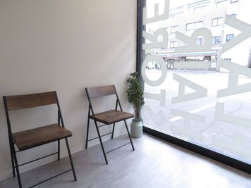 リラックスできる空間 - レンタルサロンFLAX (フラックス)北12条 レンタルサロンの室内の写真