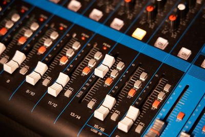 ミキサーの使用説明書が置いてありますのでそちらをご覧ください。 - MILK STUDIO ダンス・リハーサルスタジオの設備の写真