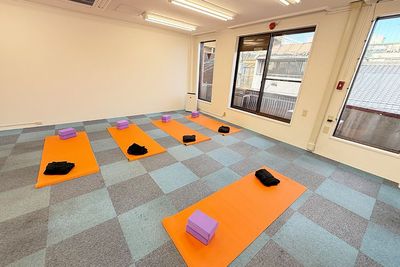 ヨガやピラティスなどに最適なスタジオです - 京都レンタルスタジオStar伏見深草店 伏見深草でヨガやダンスができるレンタルスタジオの室内の写真