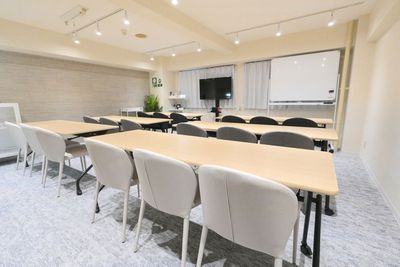 格安★会議室・ワークスペース・ボドゲ・撮影・オフ会など｜少人数〜最大20名｜光高速WiFi｜ゲーム機/ボドゲ等備品無料｜飲食可 - Sunny Place サニープレイス池袋