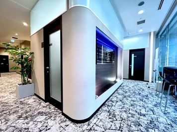 オフィスサービスUSP ワークスペース1席の室内の写真