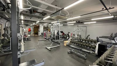 ビビットジム ビビットゴルフ 名古屋高岳店 共用フィットネスジムの室内の写真