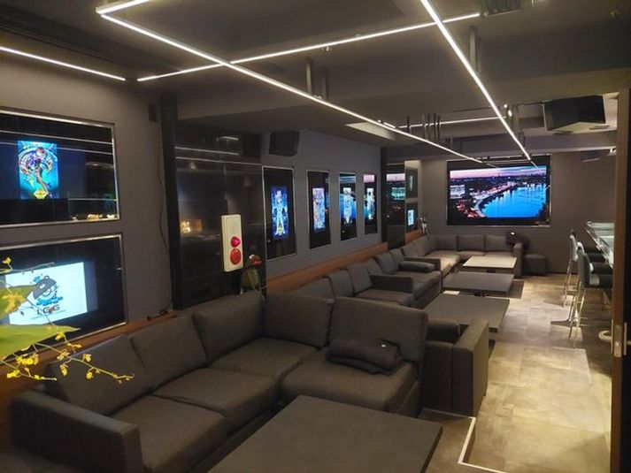 フロア全体 - IGGバーの室内の写真