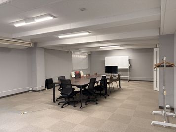 NSビル NSビル貸し会議室　Room-Bの室内の写真