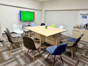 深夜まで騒ぎ放題‼️横浜駅徒歩５分🚶広々１階、リフォームしたてで綺麗なキッチンありパーティールームオープン‼️ - JK Room 横浜 志村マンション